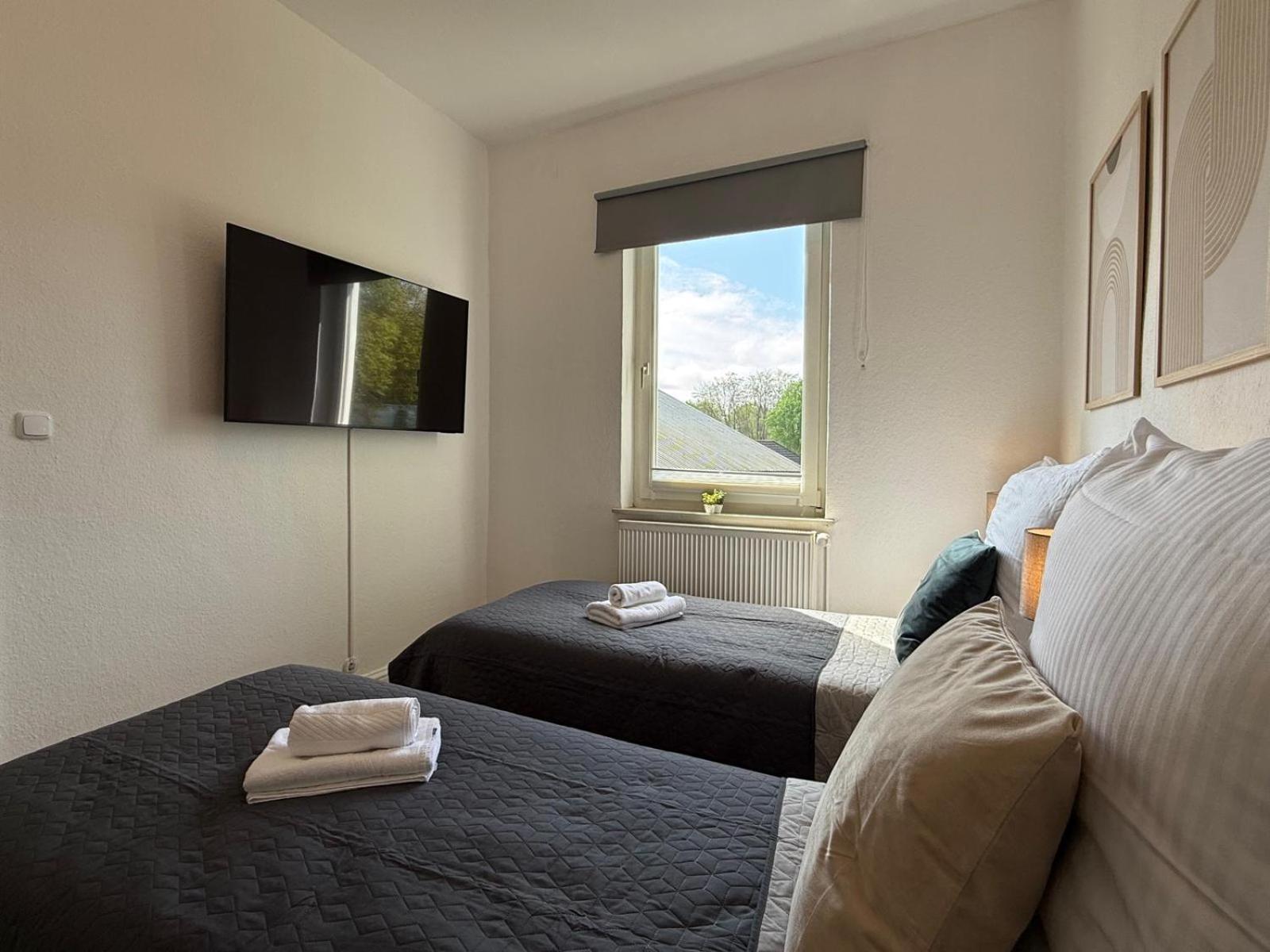 Tt Living Apartments Bonitas & Divinitas I 2 Schlafzimmer I Kueche I Vollbad I Waschmaschine Rellingen Exterior photo